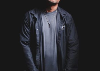 Nach regresa con «Destino»: Una obra maestra que une generaciones y fronteras del rap